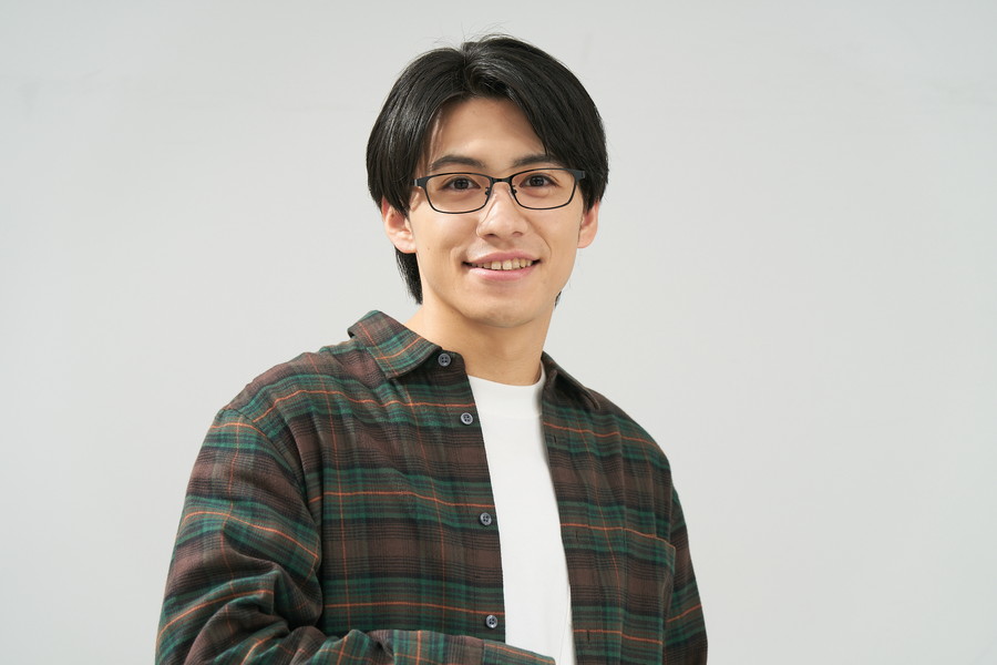 ウェリントン型メタルフレーム