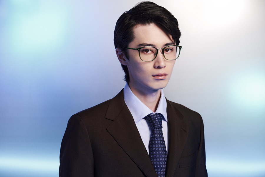 ファッション性の高いコンビネーションチタン