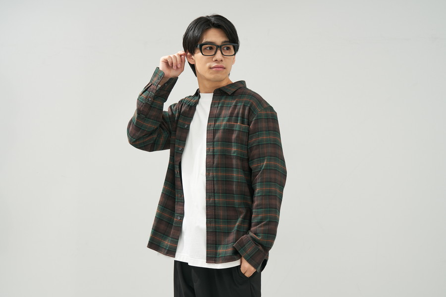 存在感のあるクラシックなウェリントン型