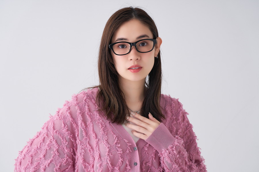 ベーシックで使いやすいウェリントン型