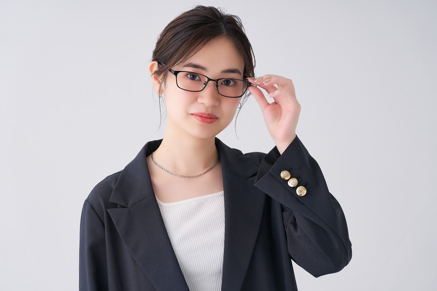 ウェリントン型メタルフレーム