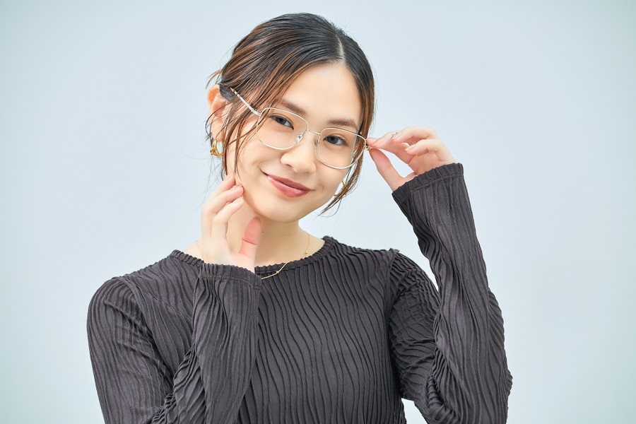 クラシックでレトロなウェリントン型