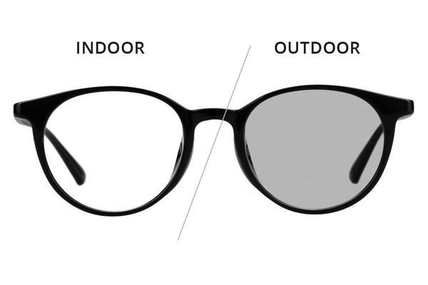 超美品　Zoff　メガネ　度あり(調光レンズ) Zoff 調光レンズレビュー｜ミニマリストにおすすめ！メガネと