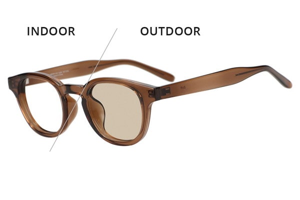 上品なファッション SUNGLASSES(WEB限定商品)(調光レンズ搭載)（ZA241G70-43A1 小物
