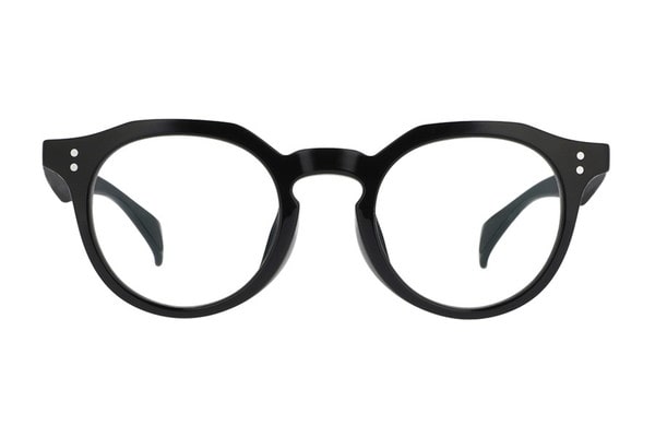 レンズの色が変わるサングラス/OUTDOOR EDITION Zoff｜YURIE/紫外線 