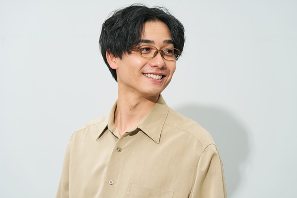 めがねさん　オーダー専用ページ 軽量素材を使用したオーバルメガネ（ZA251002-41A1）｜メガネの