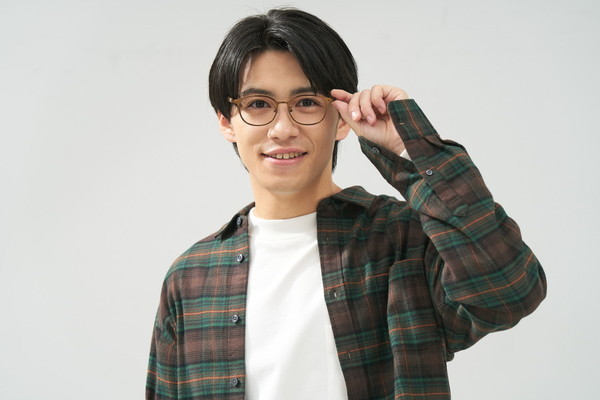 コンビネーションフレームのウェリントン型（ZA252020-43F1）｜メガネ