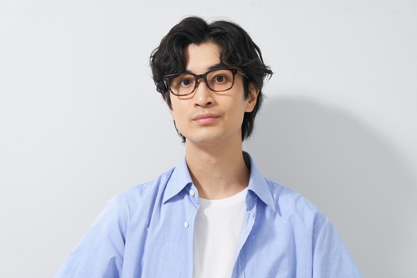 Zoff 遠用メガネ　度入り眼鏡　右-5.50 左-4.75 Zoff 遠用メガネ 度入り眼鏡 右-5.50 左-4.75