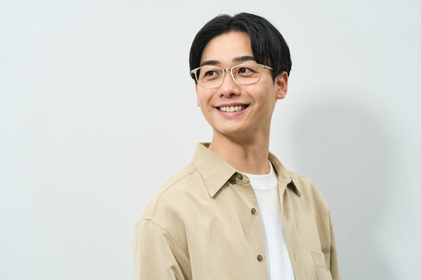 セール価格]マルチに活躍！洗練されたコンビネーションフレーム