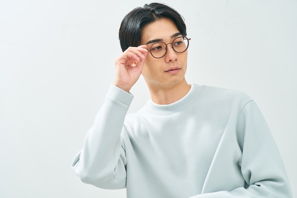 クラシックでレトロなボストン型（ZF252012-24A1）｜メガネの