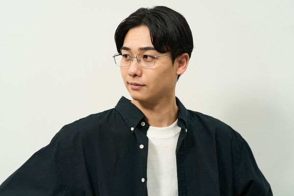 スペシャルプライス]高品質チタンを使用した、ビジネス向けメガネ