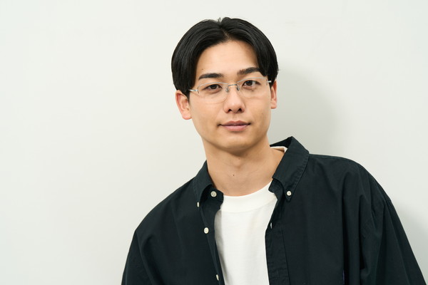 WEB限定先行セール価格]高品質チタンを使用した、ビジネス向けメガネ