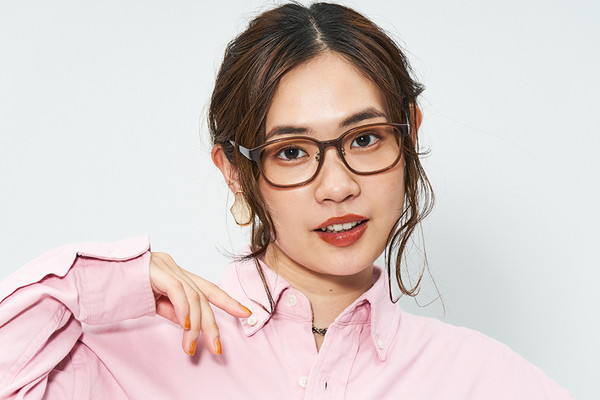 桃色めがね スペシャルプライス]曲線が描かれたフェミニンなボストンフレーム