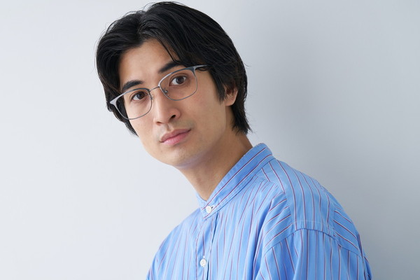 スペシャルプライス]細身でビジネスシーンに最適なFLEX METAL