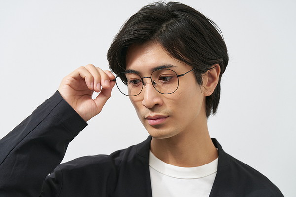 WEB限定価格]角張り過ぎないシンプルなウェリントンフレーム