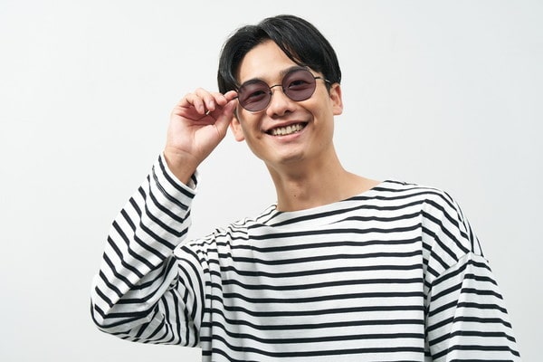 スペシャルプライス]TREND SUNGLASSES(度なし調光レンズ搭載