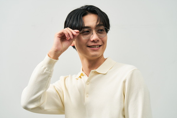 辻澤　 SUNCUTGlasses/UV100%CUT（ZY252G02-43E1）｜メガネのZoff