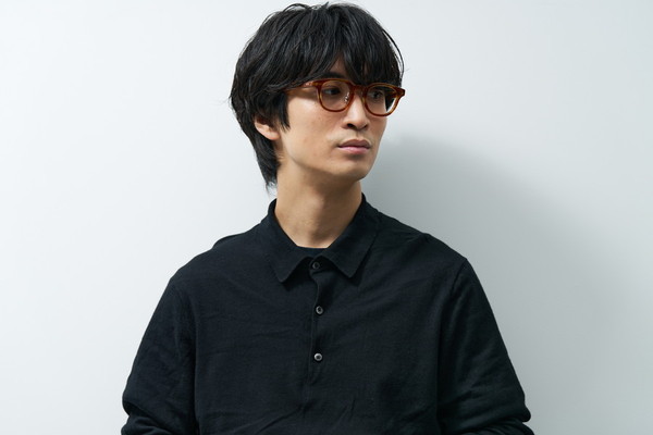 ブラックプラスチックフレームメガネ 楽天市場】強化SQUARE SUNGLASS（強化スクエアサングラス）BLACK