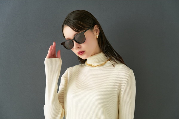 セール価格]ウェリントン型サングラス/TREND(WEB限定商品