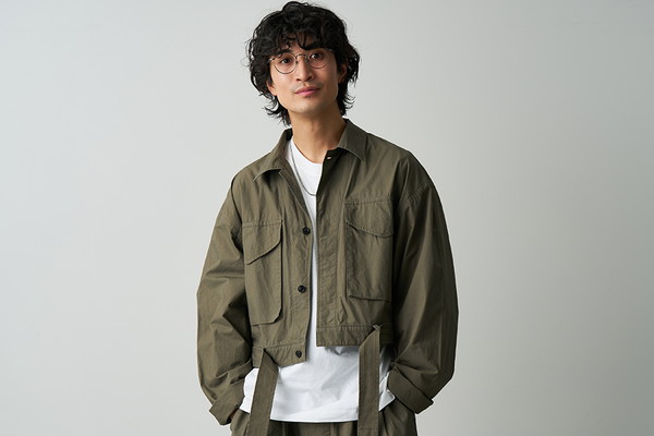 スペシャルプライス]知的な雰囲気を演出するメタルフレーム/CLASSIC