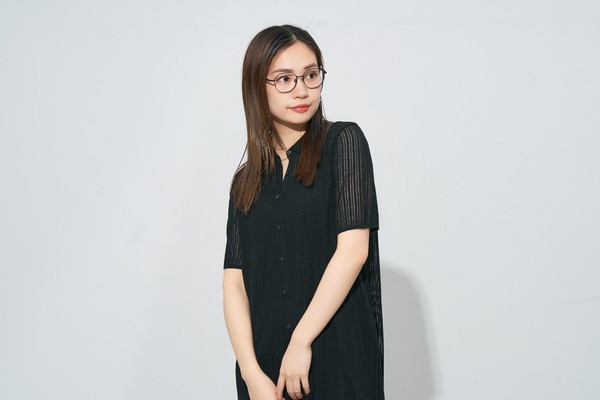 スペシャルプライス]クールな印象のウェリントンフレーム/CHIC