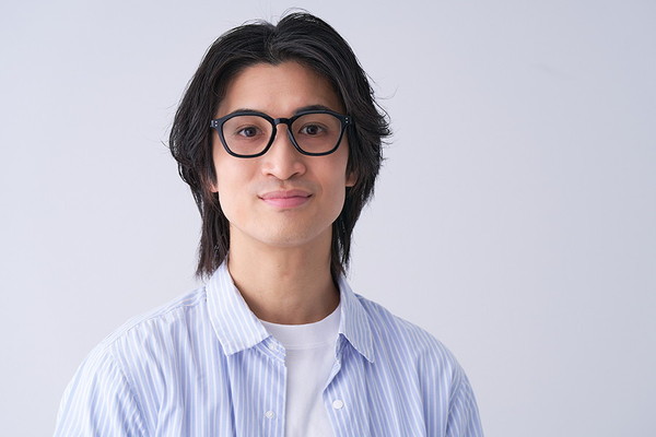 レンズの色が変わるサングラス/TREND SUNGLASSES/紫外線カット率