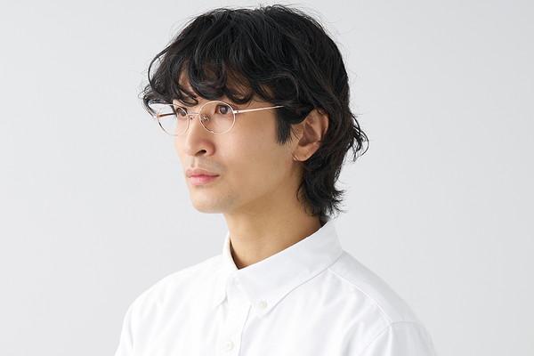 シンプルデザインで細身なオーバル型/BASIC METAL（ZN232003-21E1