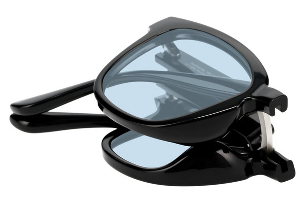 スペシャルプライス]折り畳みのできる機能性サングラス