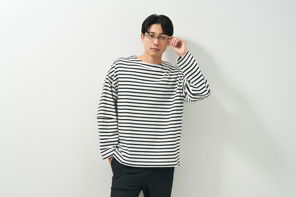 スペシャルプライス]掛け心地抜群！バネ構造を採用したメタルフレーム