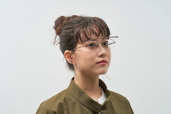 Zoff | HIKARI SHIBATA｜メガネのZoffオンラインストア（めがね