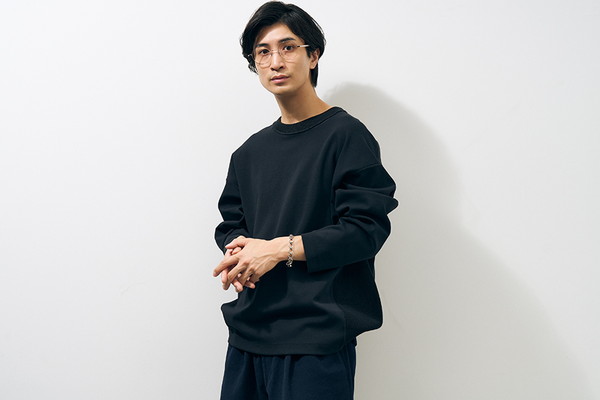 アウトレット価格]クラシカルな印象のラウンドフレーム/CLASSIC