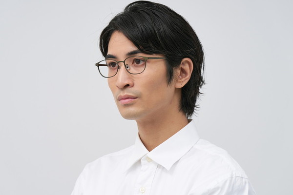 スペシャルプライス]自然な印象のウェリントンフレーム/SUPER LIGHT