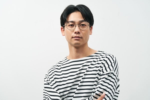 再値下げセール価格]TREND SUNGLASSES(調光レンズ搭載