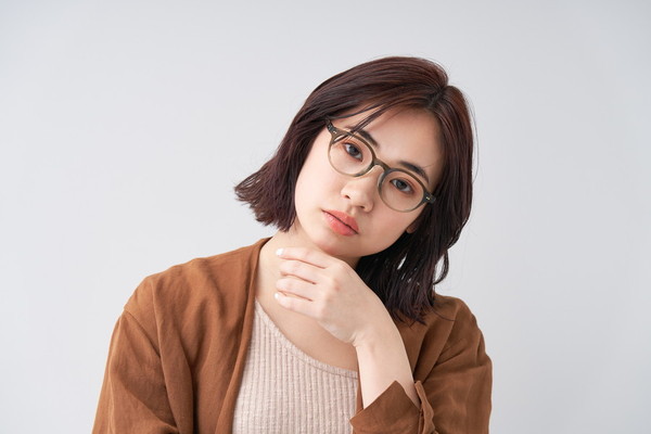 Zoff メガネ 調光レンズ サングラス ボストン ブラウン（グラデ）度なし zc231g04_49a1_3.jpg