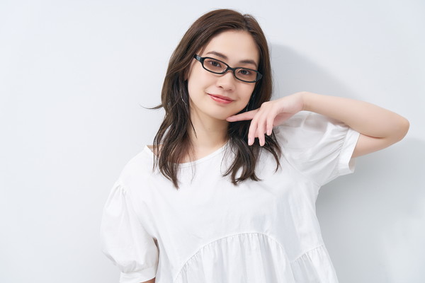 アウトレット価格]定番で使いやすいスクエアフレーム/STANDARD