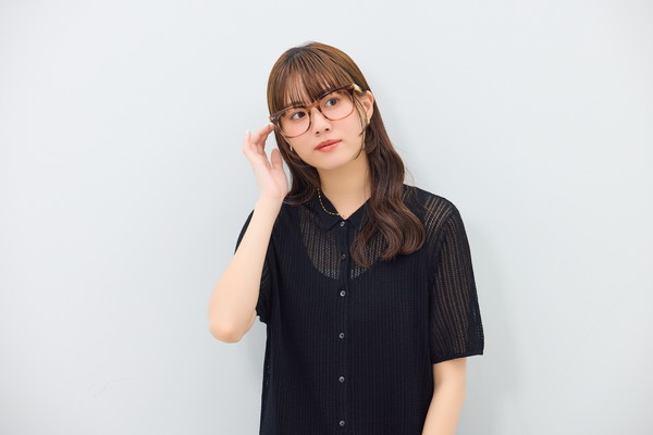 セール価格]トレンドの個性的なデザインメガネ（ZN251006-43A1