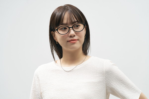 あおい Zoff｜AOI IHARA（ZH251G01-14E1）｜メガネのZoffオンライン