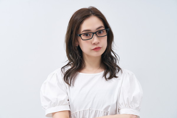 スペシャルプライス]掛け心地抜群！バネ構造を採用したスクエア