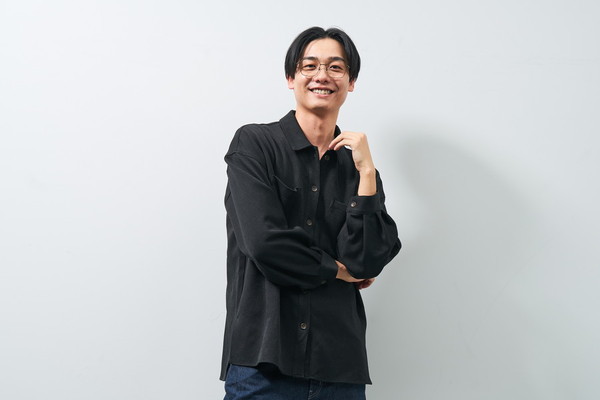 スペシャルプライス]モダンユニークを取り入れたウェリントンフレーム