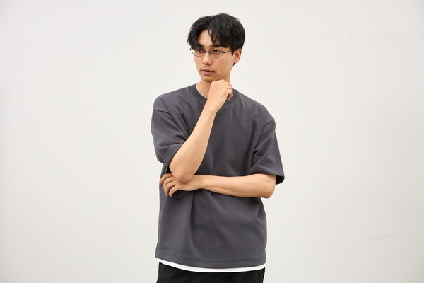 スペシャルプライス]軽やかなかけ心地が魅力のオーバルチタンメガネ