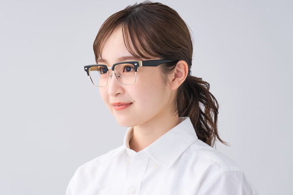 セール価格]直線的でエッジの効いたブローシェイプのBLACK STYLE