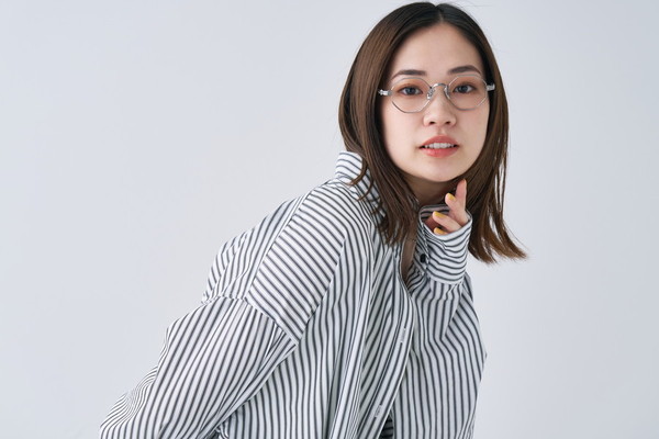 スペシャルプライス]精妙なバランスで彫金を施したウェリントン