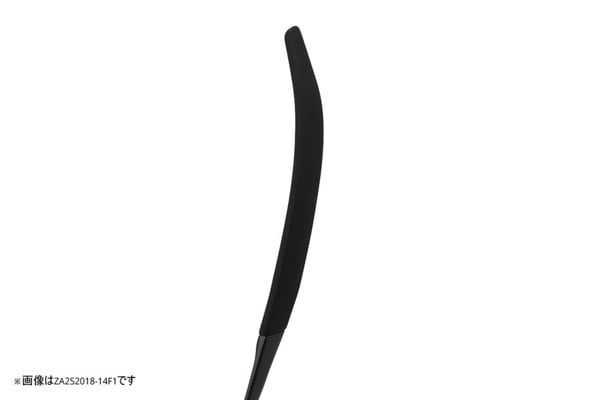 しっかりフィットで快適なスクエア型(Zoff CLAP CLICK搭載