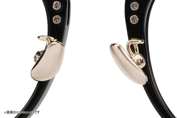 そらのみみ^(ФωФ)^ ねこもつらいよ😿 𝓕𝓸𝔁𝔂 𝓒𝓪𝓽🎀の毛づくろい🐾