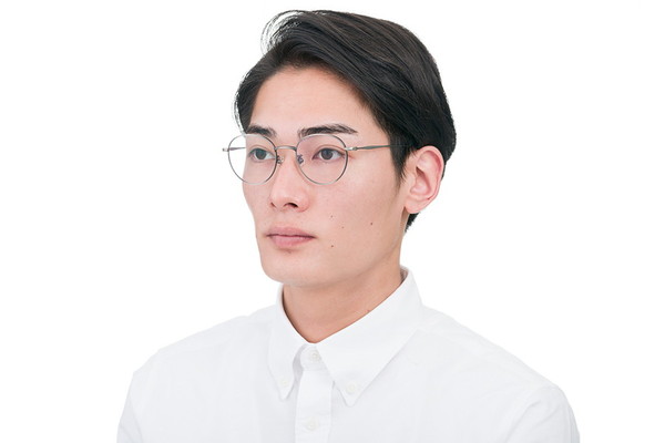 セール価格]シンプルさを追求したシャープなボストンフレーム