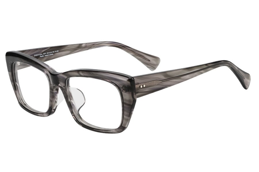 存在感のあるクラシックなウェリントン型