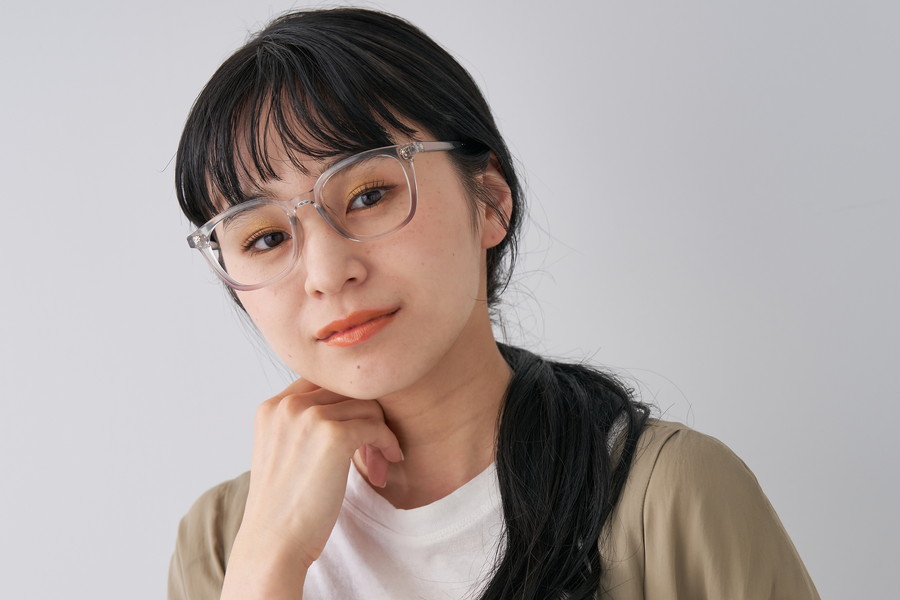 Zoff｜nanako「すっぴんでも可愛くなれるメガネ」