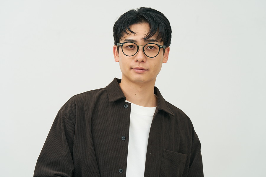 ラバーテンプルが特徴のボストン型メガネ（ZA251008-62A2）｜メガネの