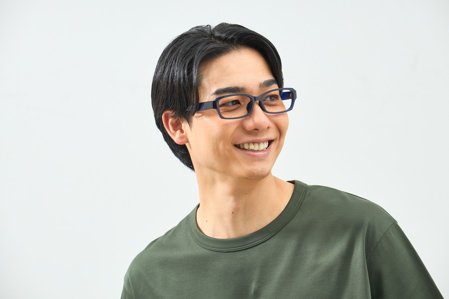 幅広いシーンに最適なスクエア型