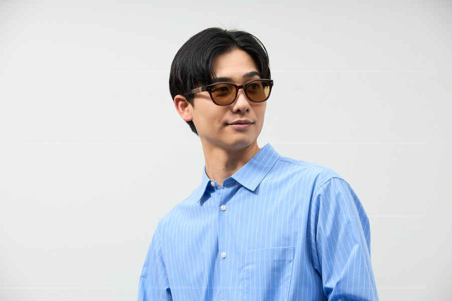 ゴルフやアクティブシーンにおすすめのウェリントン型(SNAP GRIP搭載)